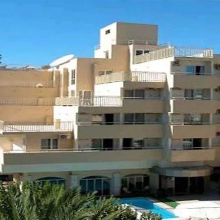 Otel Karen